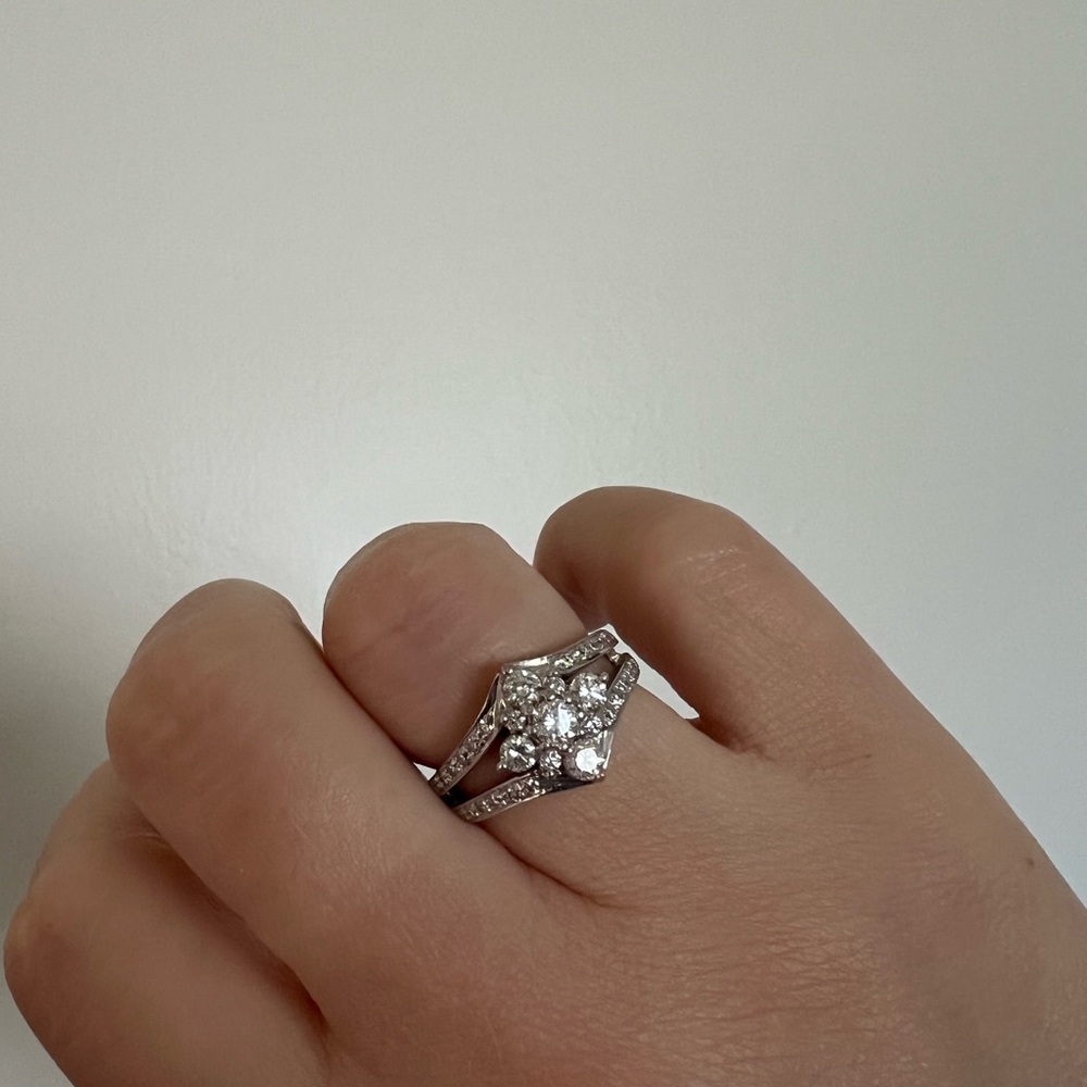 14k White Gold Diamond Ring